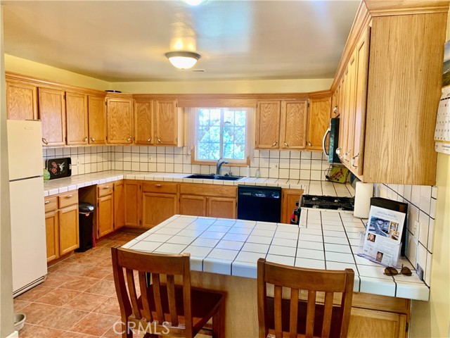 18076 Vista Point Ct, Hidden Valley Lake
