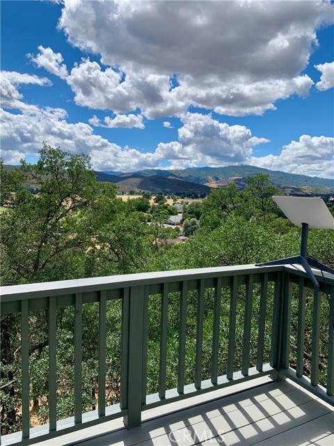 18076 Vista Point Ct, Hidden Valley Lake