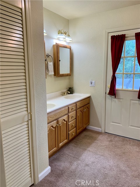 18076 Vista Point Ct, Hidden Valley Lake