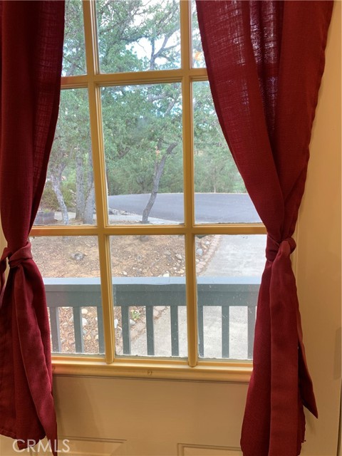 18076 Vista Point Ct, Hidden Valley Lake