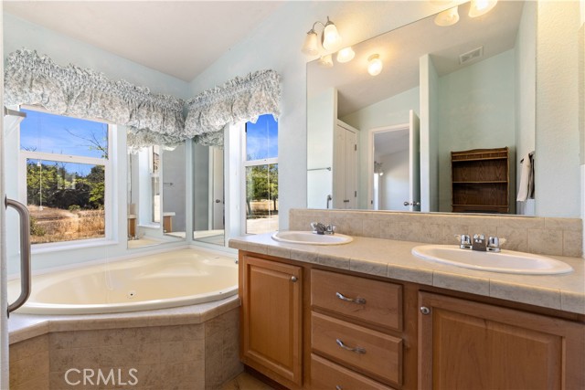 920 Park Way, Lakeport