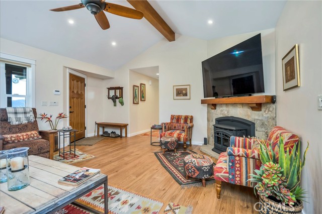 3012 Oak Crest Drive, Clearlake