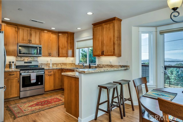 3012 Oak Crest Drive, Clearlake