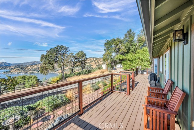 3012 Oak Crest Drive, Clearlake