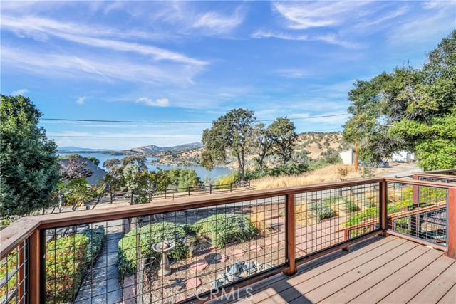 3012 Oak Crest Drive, Clearlake