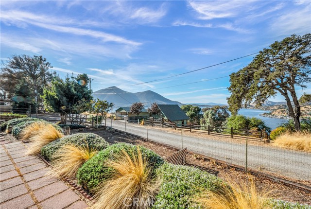 3012 Oak Crest Drive, Clearlake
