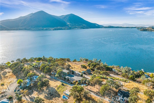 3012 Oak Crest Drive, Clearlake
