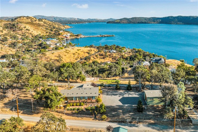 3012 Oak Crest Drive, Clearlake