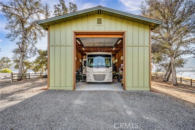 3012 Oak Crest Drive, Clearlake