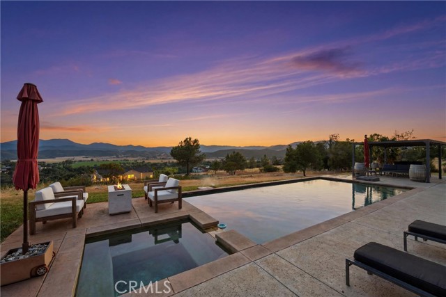 20011 Honey Hill, Hidden Valley Lake