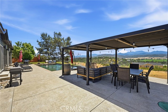 20011 Honey Hill, Hidden Valley Lake