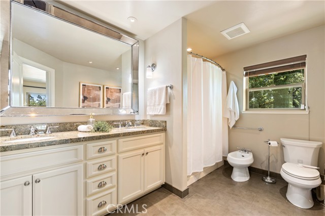 3339 Harrison Street, Clearlake