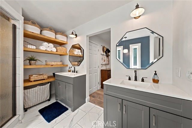 9175 Glenhaven, Glenhaven
