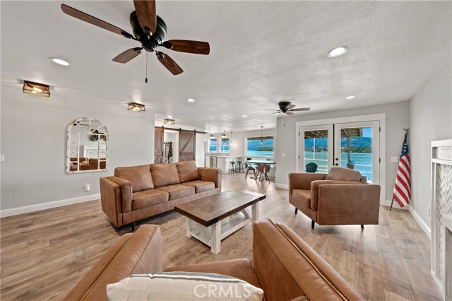 9175 Glenhaven, Glenhaven