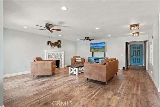 9175 Glenhaven, Glenhaven