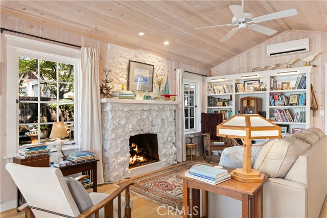 11611 Garden Court, Clearlake Oaks