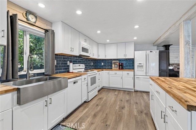 13911 Lakeshore, Clearlake