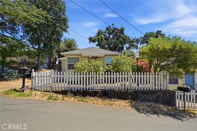14033 Konocti Street, Clearlake
