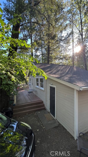 10537 Foothill Road, Loch Lomond