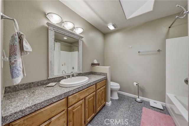 15800 Rainbow, Cobb