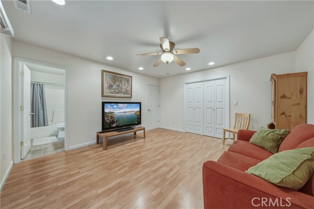 15800 Rainbow, Cobb