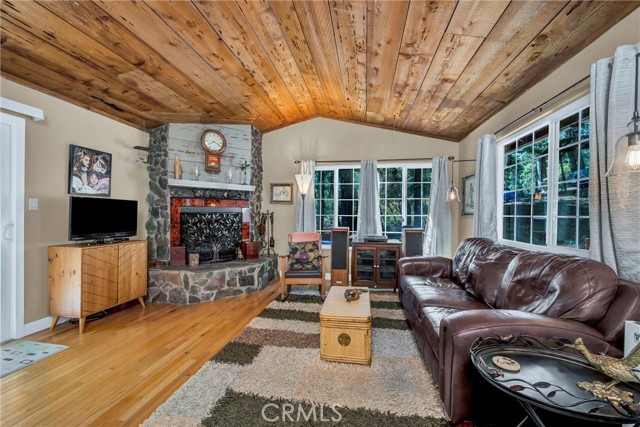 16635 Mountain View Drive, Cobb