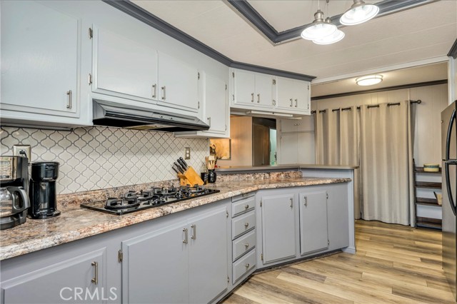 9859 Crestview Drive, Clearlake