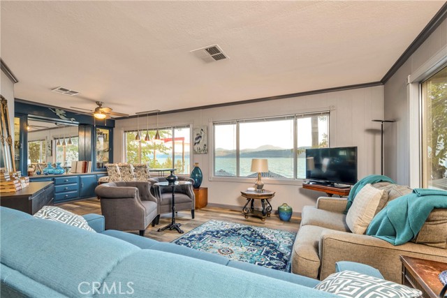 9859 Crestview Drive, Clearlake