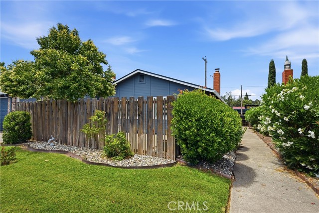 1741 Montana Vista, Lakeport