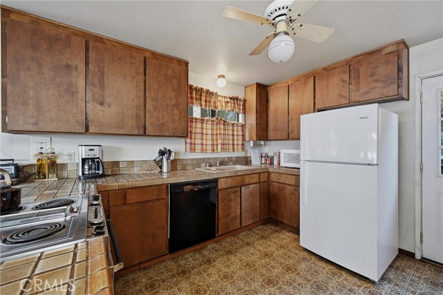 3985 Oakmont Drive, Clearlake