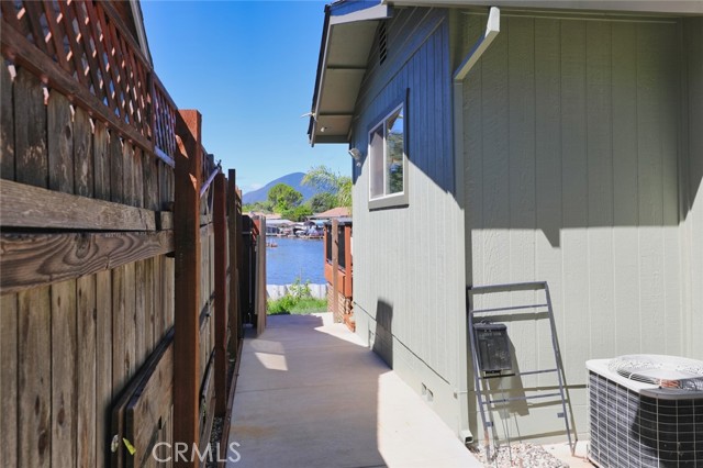 13089 Venus Vlg, Clearlake Oaks