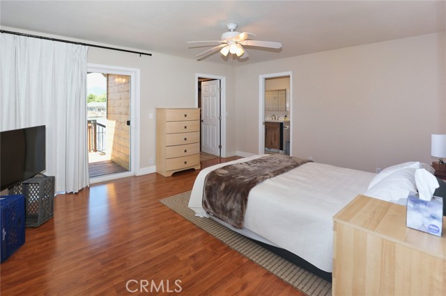 13089 Venus Vlg, Clearlake Oaks