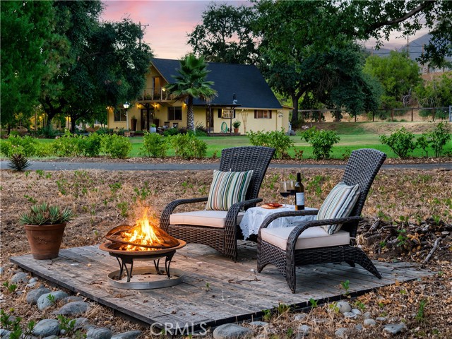 6733 Live Oak Drive Photo