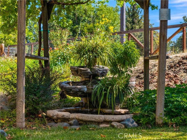 6733 Live Oak Drive, Kelseyville