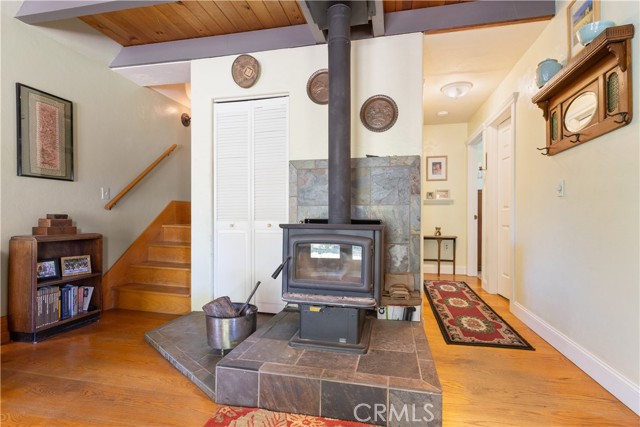 6733 Live Oak Drive, Kelseyville