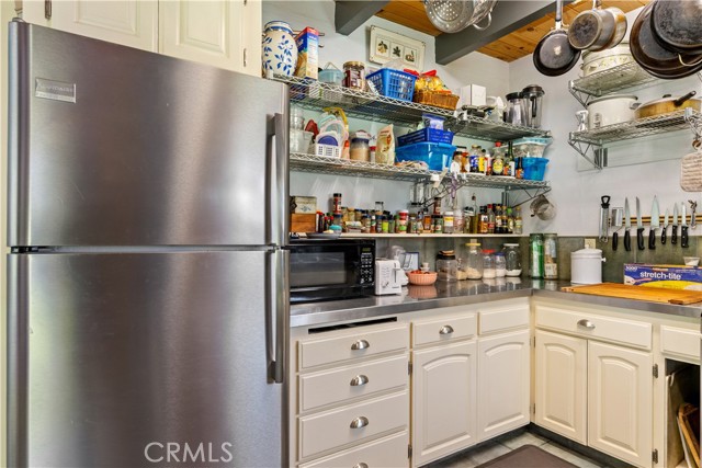 6733 Live Oak Drive, Kelseyville
