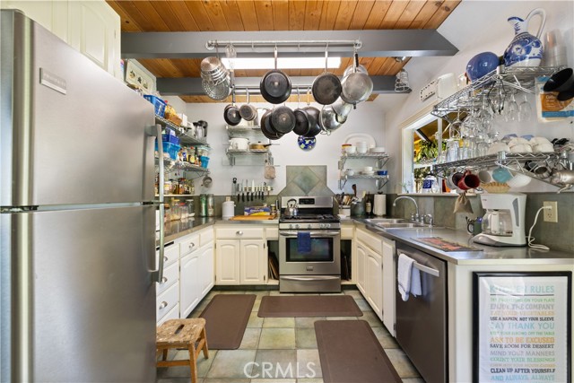 6733 Live Oak Drive, Kelseyville