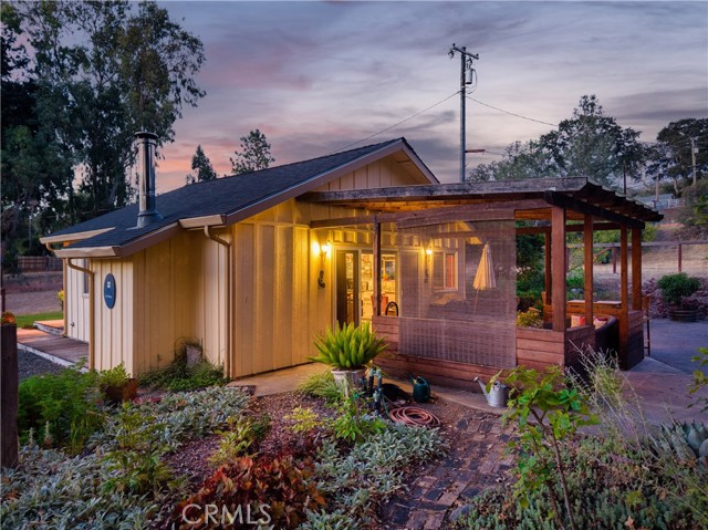 6733 Live Oak Drive, Kelseyville
