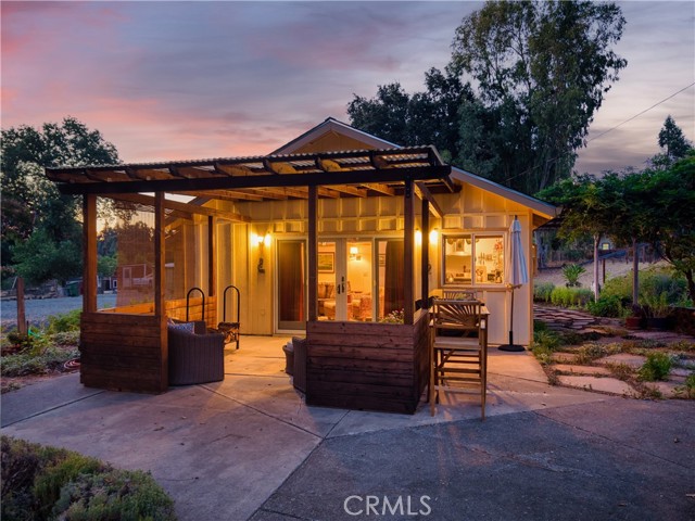 6733 Live Oak Drive, Kelseyville
