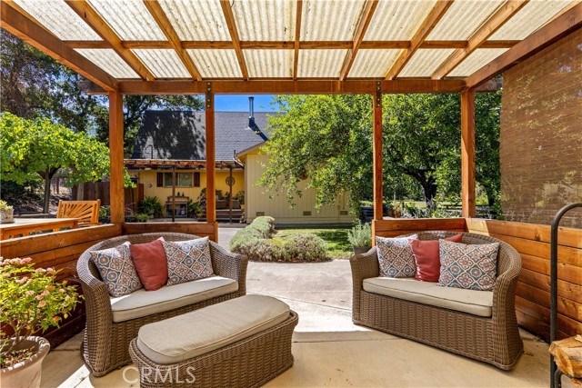 6733 Live Oak Drive, Kelseyville