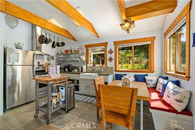 6733 Live Oak Drive, Kelseyville