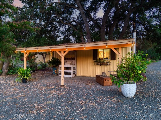 6733 Live Oak Drive, Kelseyville