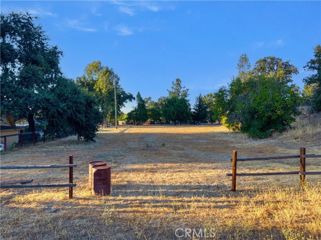 6733 Live Oak Drive, Kelseyville