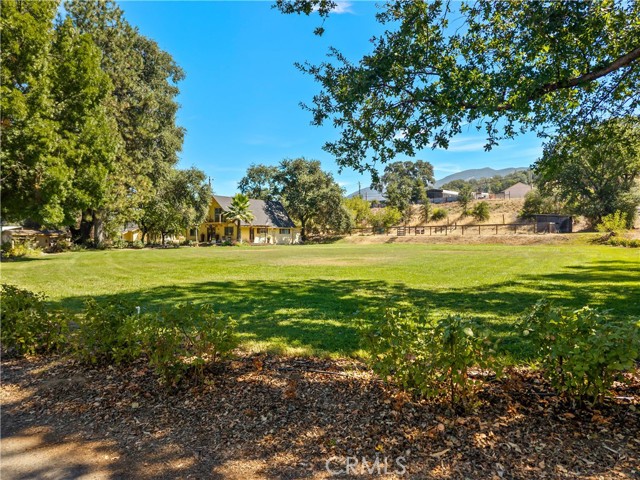 6733 Live Oak Drive, Kelseyville