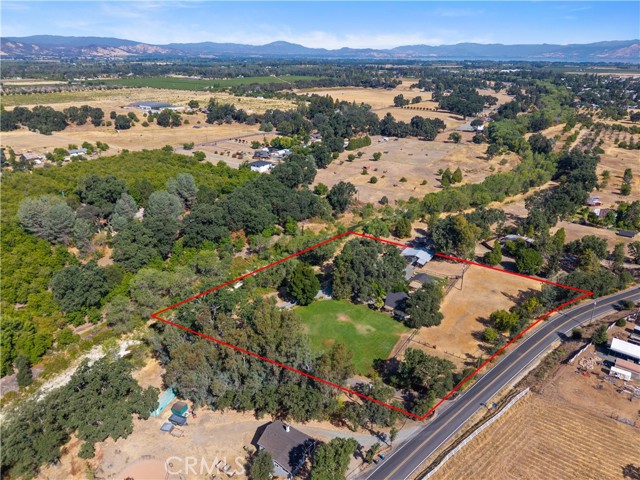 6733 Live Oak Drive, Kelseyville