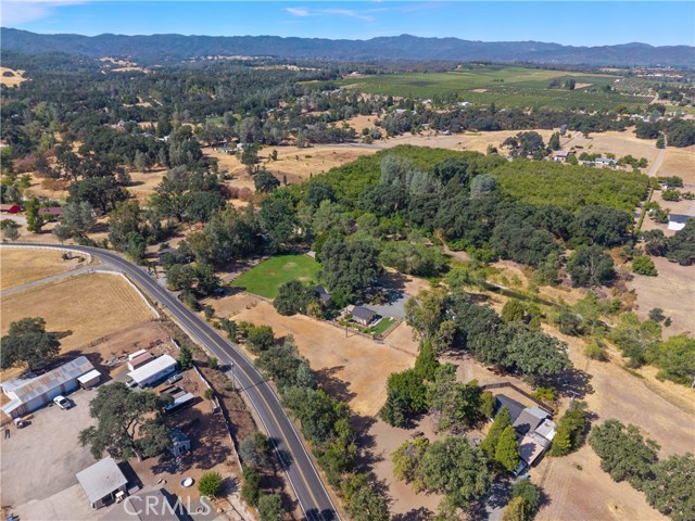 6733 Live Oak Drive, Kelseyville