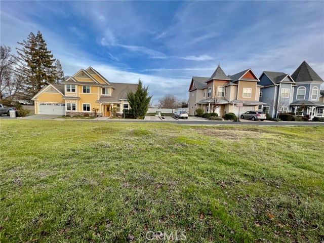 2021 HAMPTON LAKEPORT, CA 95453