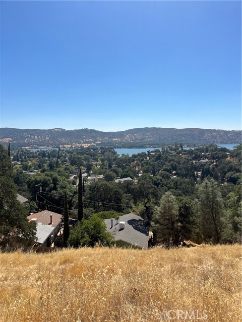 12415 MOUNTAIN VIEW DRIVE CLEARLAKE OAKS, CA 95423