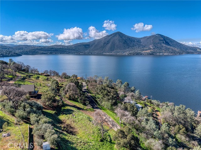 2960 CRESTVIEW CLEARLAKE, CA 95422