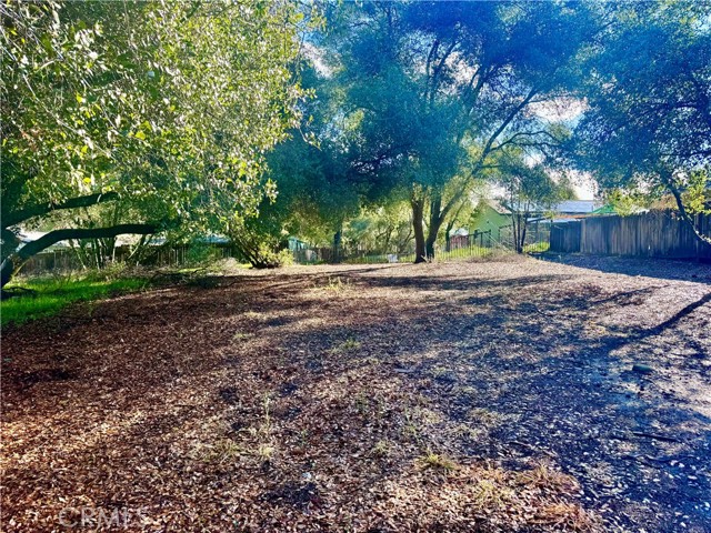 3086 12TH STREET CLEARLAKE, CA 95422